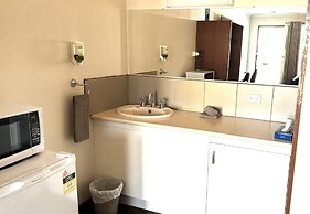 Admella Motel