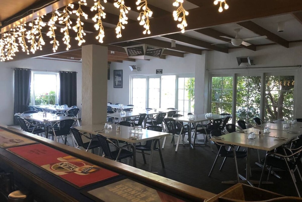 Jurien Bay Hotel