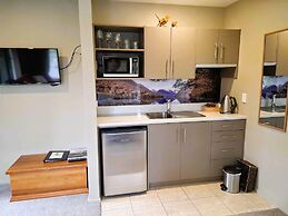 Blue Ridge Studios and Bed & Breakfast