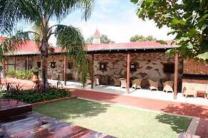 Rose & Crown Hotel
