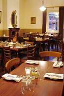 Rose & Crown Hotel