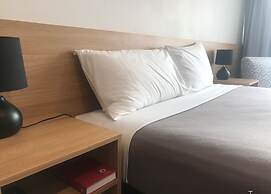 Voyager Motel