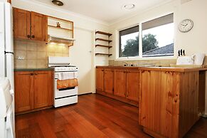 3 43 Thames Holiday Unit