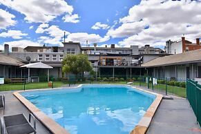 Townhouse Motel