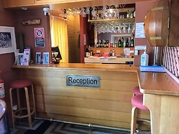 Cottonwood Lodge