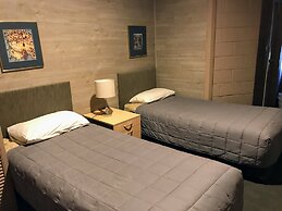 Cottonwood Lodge