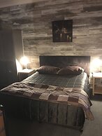 Cottonwood Lodge