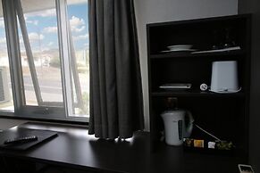 White Manor Motel