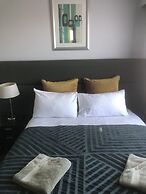White Manor Motel