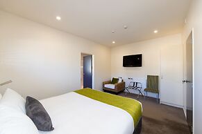 Harvest Lodge