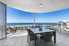 Silver Sea On Sixth Resort