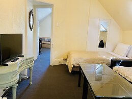 The Mews Motel