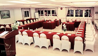 Jay Grand Hotel