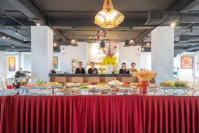 Jay Grand Hotel