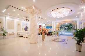 Jay Grand Hotel