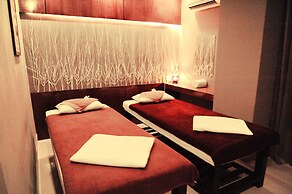 Jay Grand Hotel