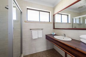 Bomaderry Motor Inn