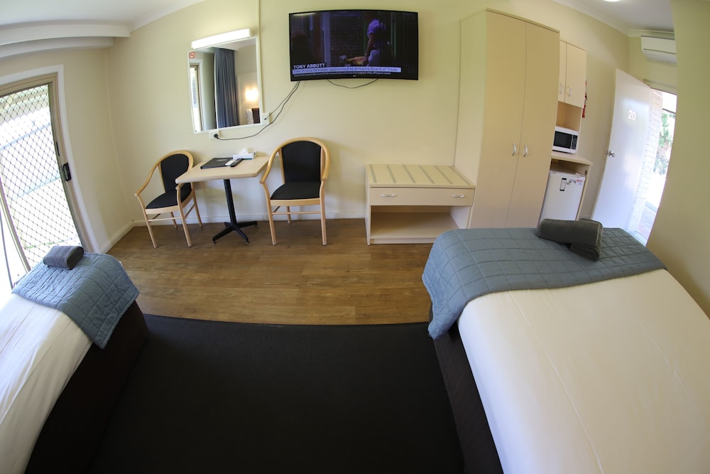 Sleepy Hill Motor Inn