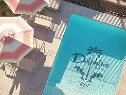 Dolphins Motel