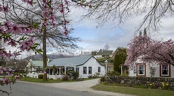 Settlers Cottage Motel