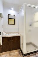 Ace High Motor Inn