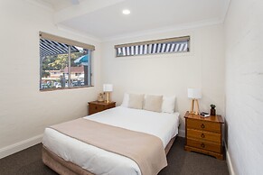 Blueys Motel