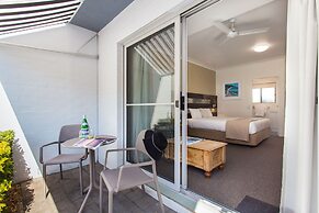 Blueys Motel