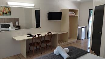 Tully Motel