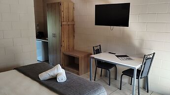 Tully Motel