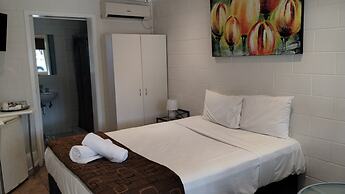 Tully Motel