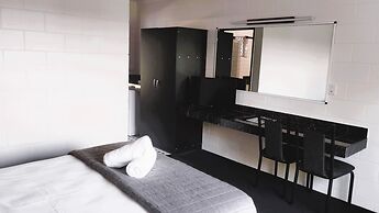 Tully Motel