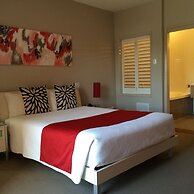 Chaucer Palms Boutique Bed & Breakfast