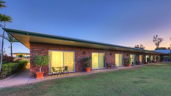 Heritage Lodge Motel