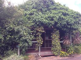 Ti-Tree Village