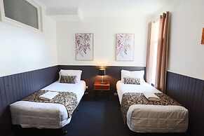 The Esplanade Motel
