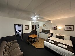 The Esplanade Motel