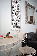 Must Love Dogs B&b