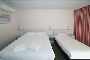 Olympia Motel