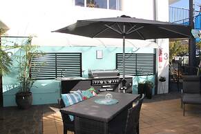 Salamander Beach Accommodation Adults Only