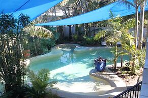 Salamander Beach Accommodation Adults Only