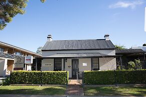 Centralpoint Motel