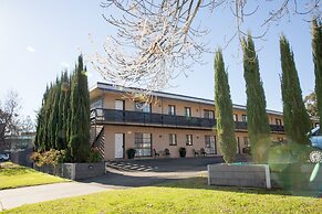 Centralpoint Motel