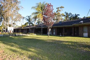 Two Rivers Motel