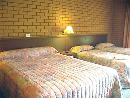 Bega Village Motor Inn