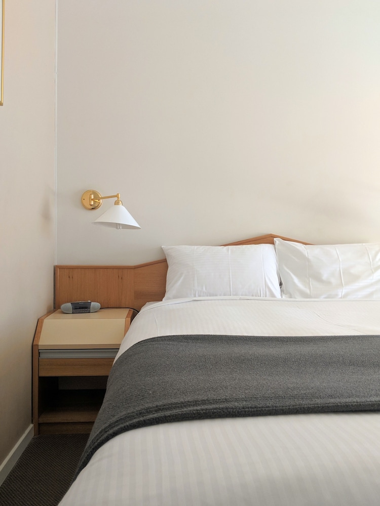 Bega Village Motor Inn