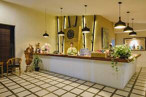 Bali Breezz Hotel