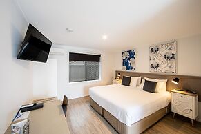 New England Motor Lodge