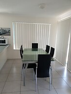 Bayviews & Harbourview Holiday Apartments