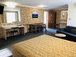 Cardiff Motor Inn