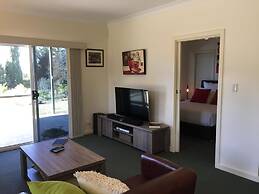 Lyreen's Apartment B&B